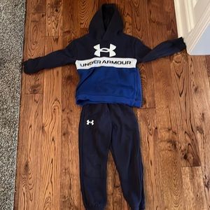 Boys Under Armour Sweatsuit- 4T